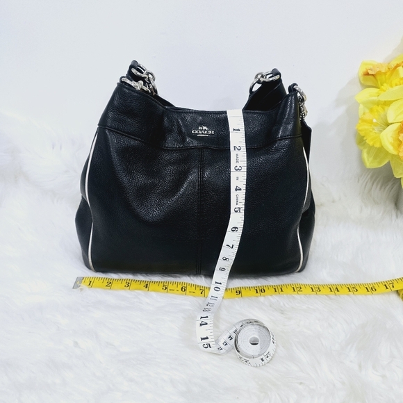 Coach Black Leather Shoulder Bag - Picture 4 of 16